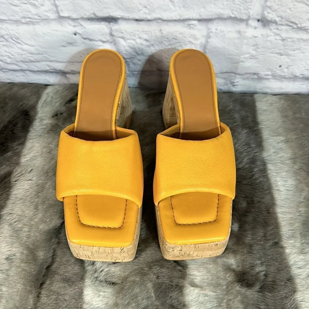 New Platform/Wedge Sandals form 8 by Yoox - Picture 3 of 8